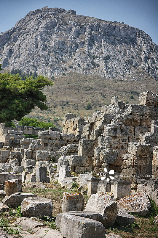 欧洲拉科尼亚马尼半岛瓦提亚的废弃古老传统塔楼图片素材