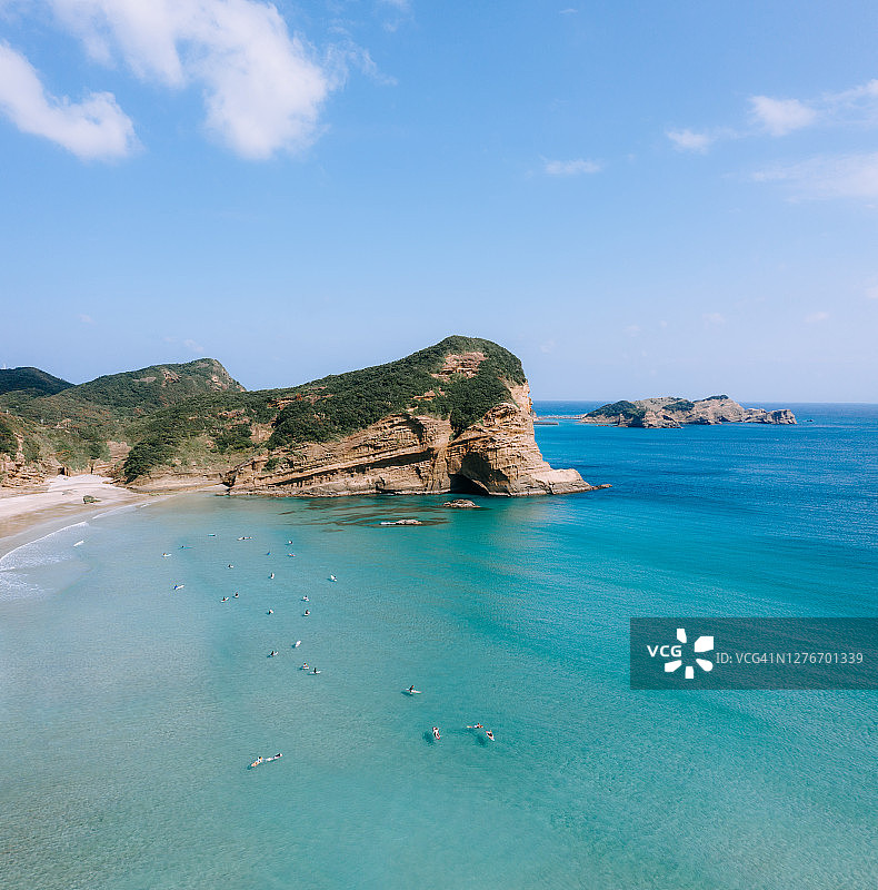 日本鹿儿岛县种子岛绿松石色海水鸟瞰图图片素材