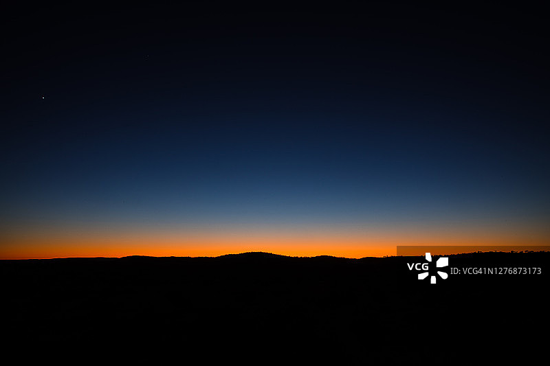 澳大利亚内陆的日出图片素材