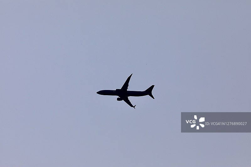 商用客机剪影图片素材