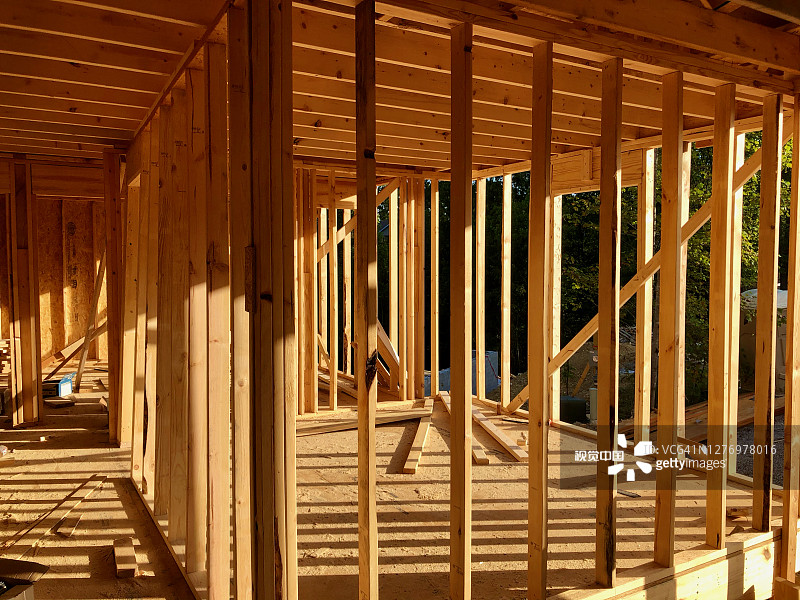 美国佐治亚州亚特兰大郊区的新住宅建筑内部，在2020年冠状病毒大流行期间图片素材