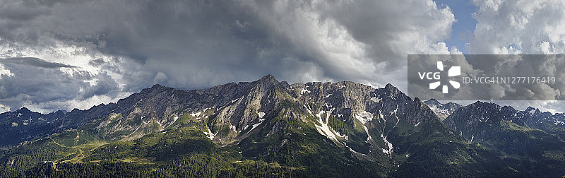 小山脉全景图图片素材