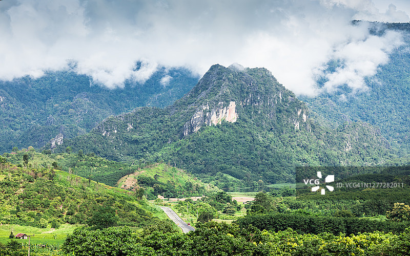 清晨山脉图片素材