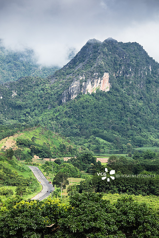 清晨山脉图片素材