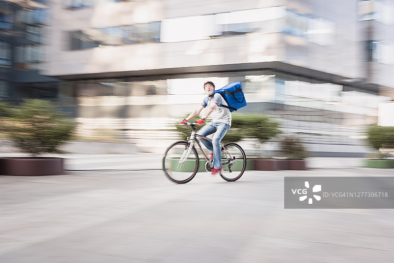 自行车食品配送图片素材