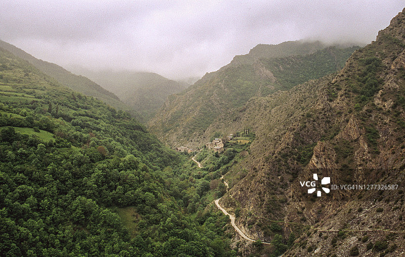 比利牛斯山脉的埃斯卡特山村图片素材