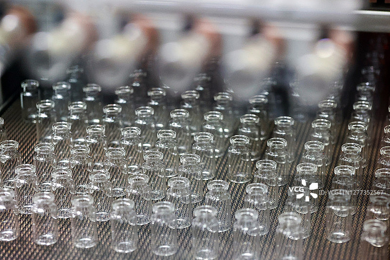 玻璃瓶制造图片素材