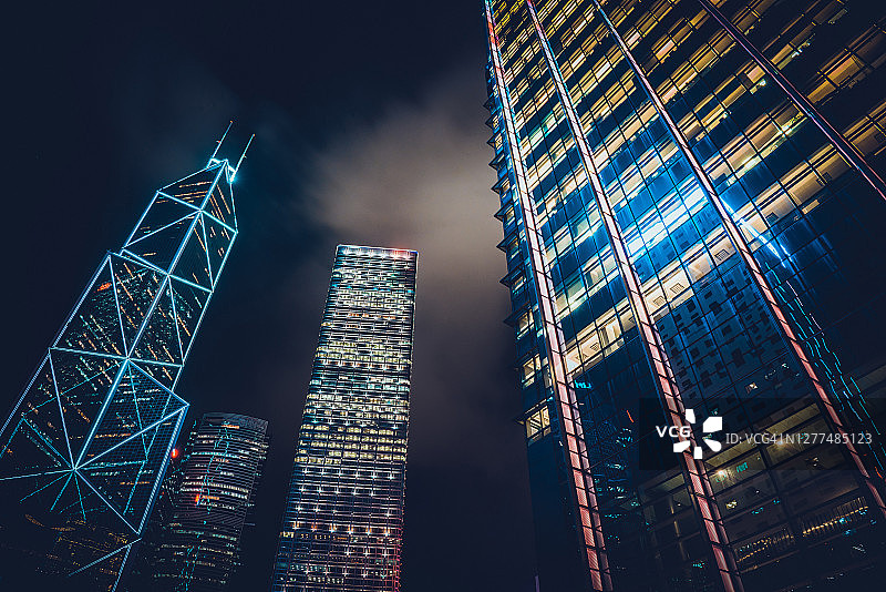 夜晚现代建筑 facade图片素材