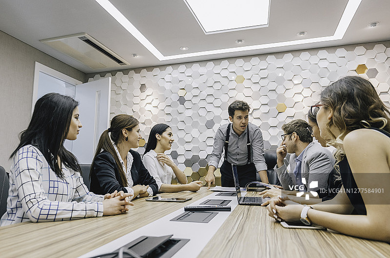 商务团队办公室会议图片素材