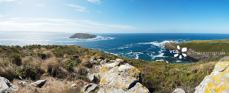 从翁斯岛看翁萨岛图片素材