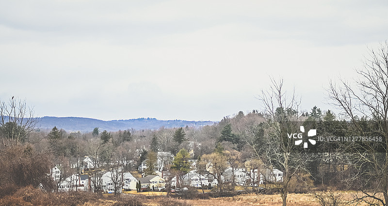 新英格兰冬季郊区图片素材