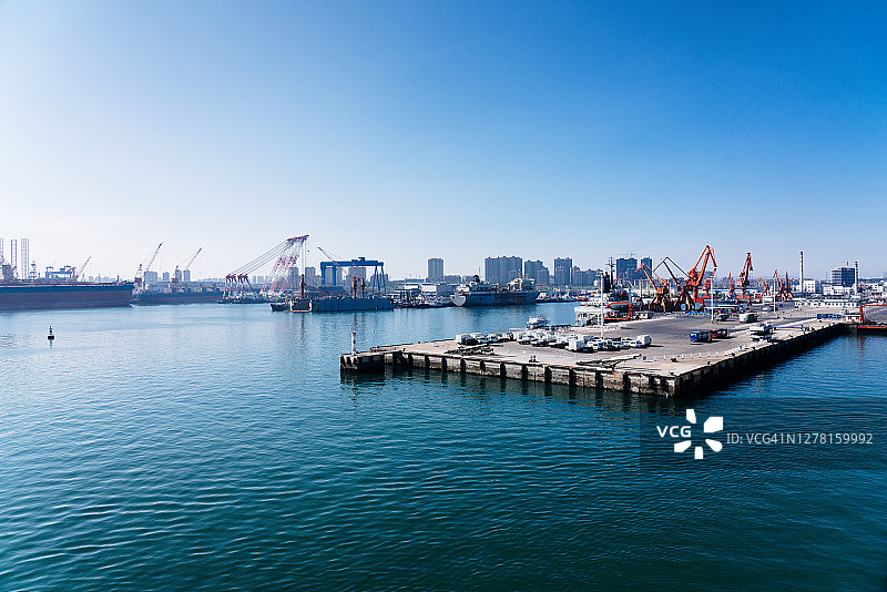 大连湾港口图片素材