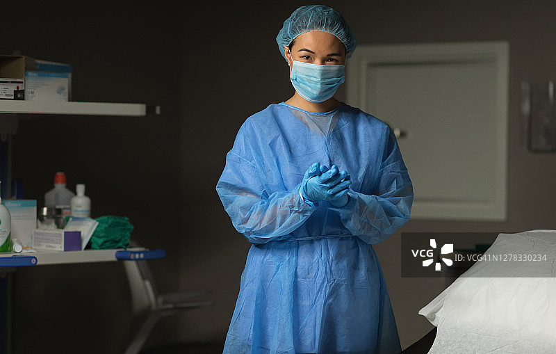 外科医生准备手术图片素材