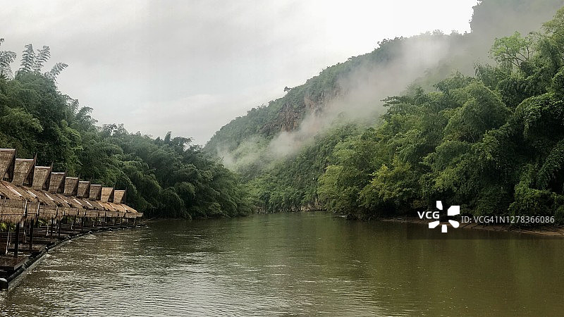 桂河热带雨林雾景图片素材