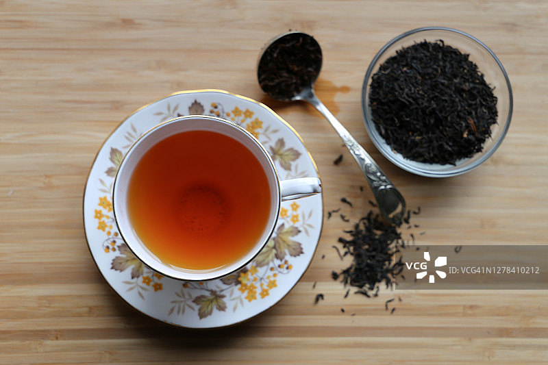 一杯散装茶叶图片素材