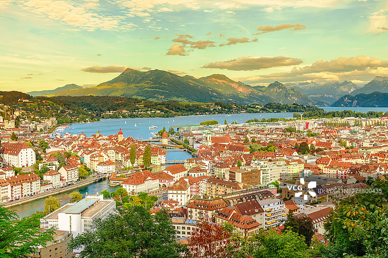 卢塞恩天际线航拍图片素材