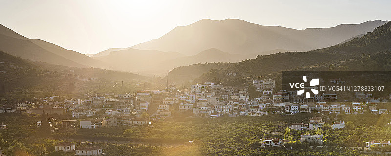 希腊伯罗奔尼撒半岛埃皮达夫罗斯日落图片素材