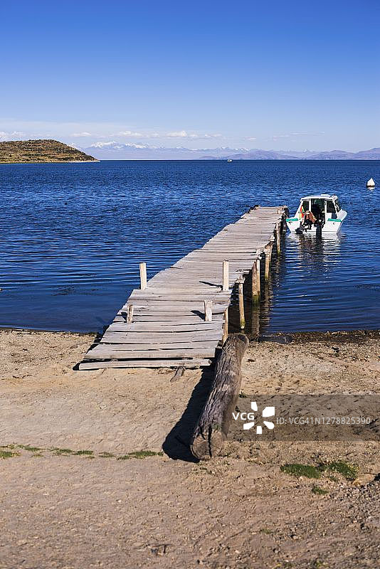 的的喀喀湖太阳岛查拉帕帕村的码头图片素材