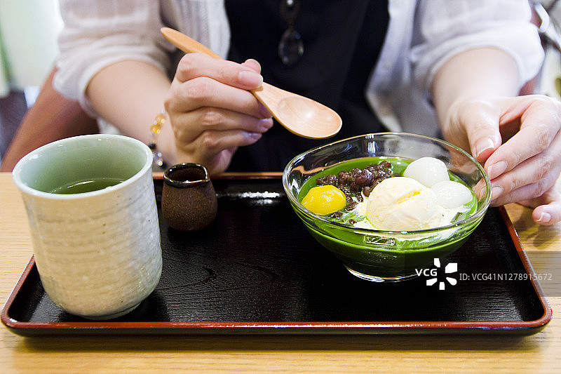 抹茶馅蜜，传统日式甜点图片素材