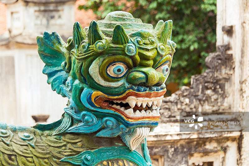 越南香寺天 Tru 寺的石狮雕塑图片素材