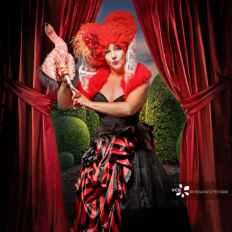 红桃皇后宝座人物图片素材