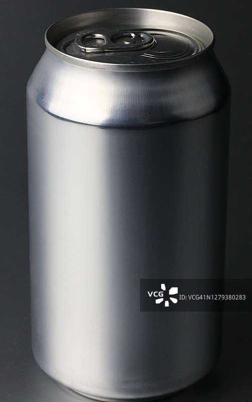 易拉罐铝制饮品罐图片素材