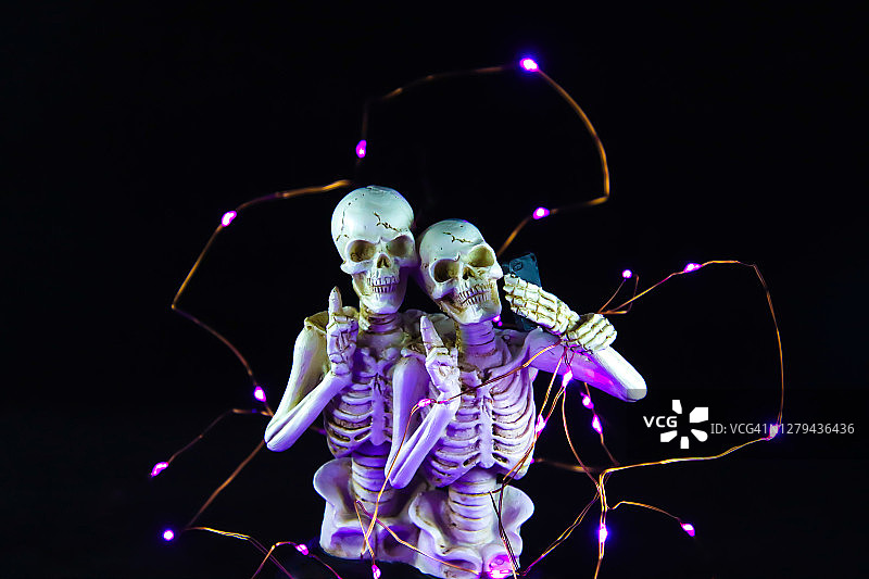 骷髅人偶自拍图片素材