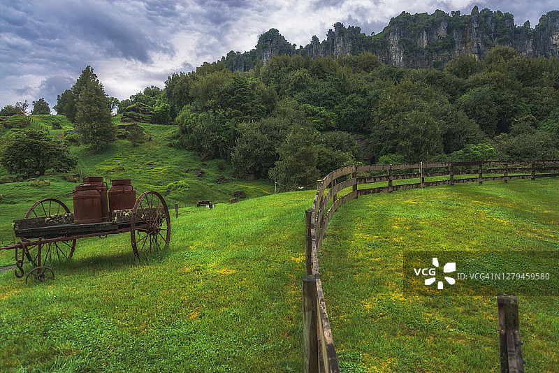 怀托摩的哈比人电影拍摄地图片素材