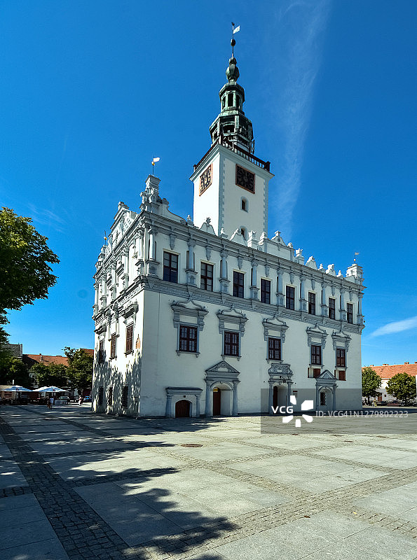 波兰海乌姆诺文艺复兴风格的优雅市政厅图片素材