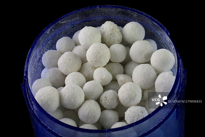 陶瓷颗粒生物过滤系统图片素材