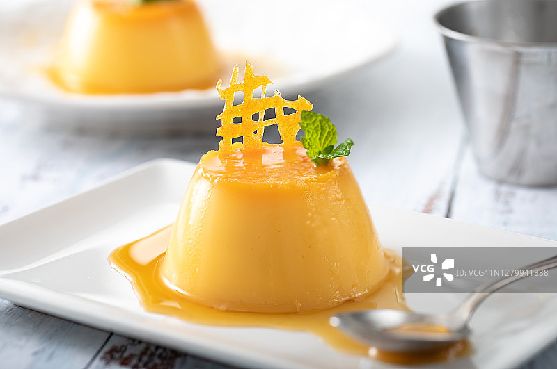 自制焦糖布丁图片素材