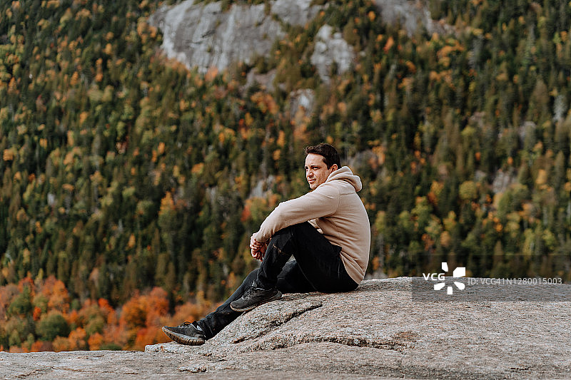 秋季阿迪朗达克山徒步图片素材