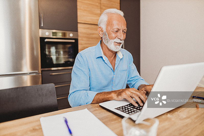 高级人图片素材