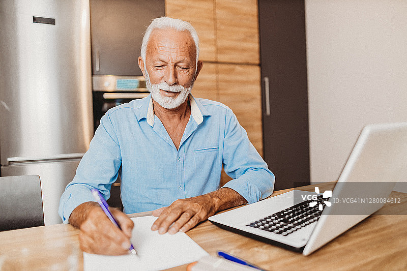 高级人图片素材