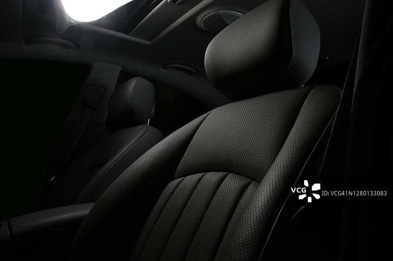 轿车座椅低角度拍摄图片素材