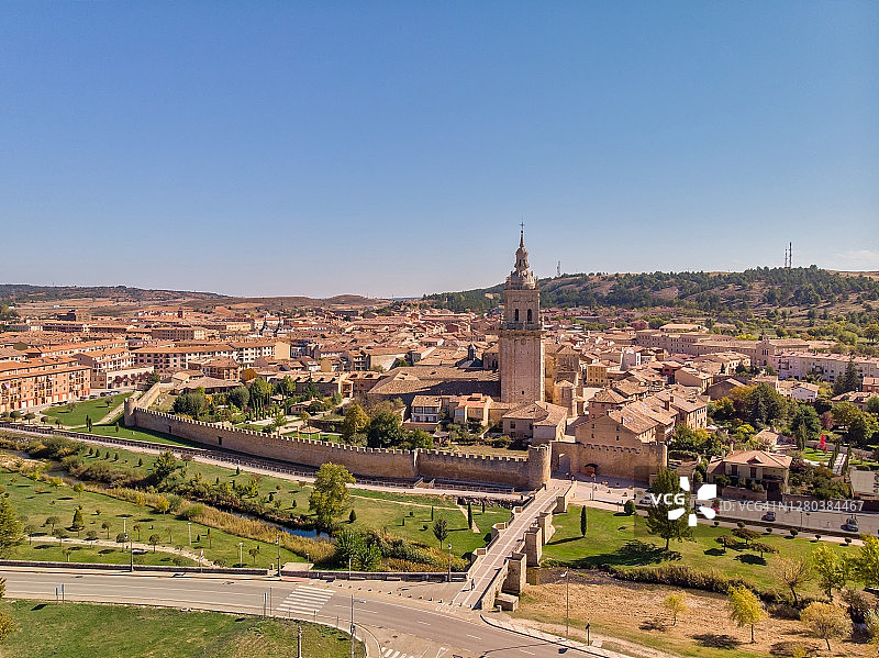 奥斯马-德布尔戈城市航拍景色图片素材