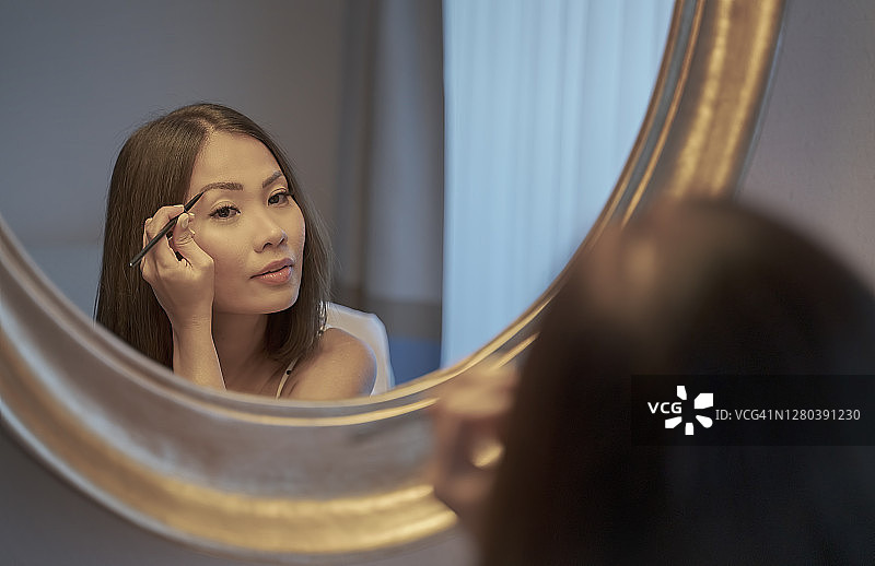 女人化妆图片素材