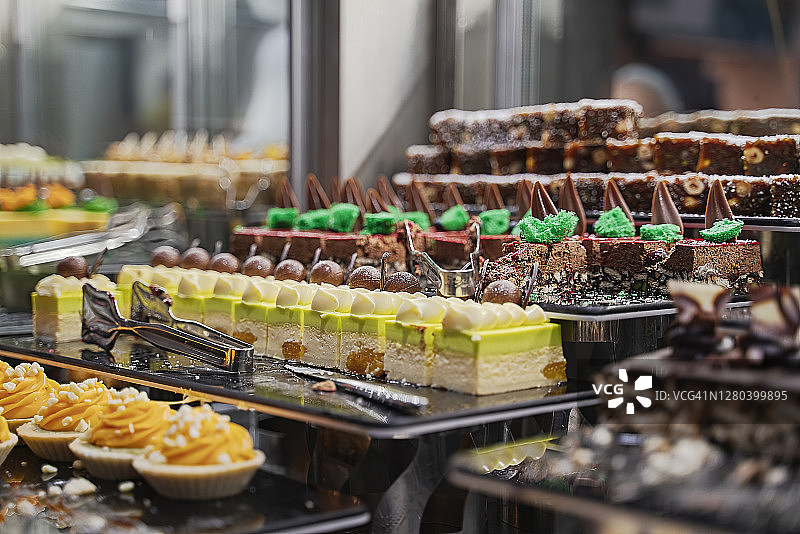 宴会上的甜点图片素材