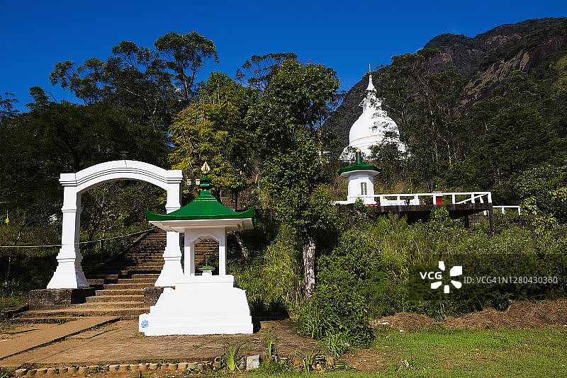 斯里兰卡亚当峰底部的日本-斯里兰卡友谊佛塔，亚洲图片素材