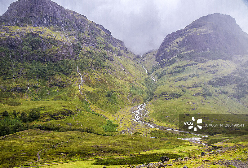 英国苏格兰高地和洛哈伯地质公园格伦科峡谷：《哈利·波特》海格小屋和《007：大破天幕杀机》取景地图片素材