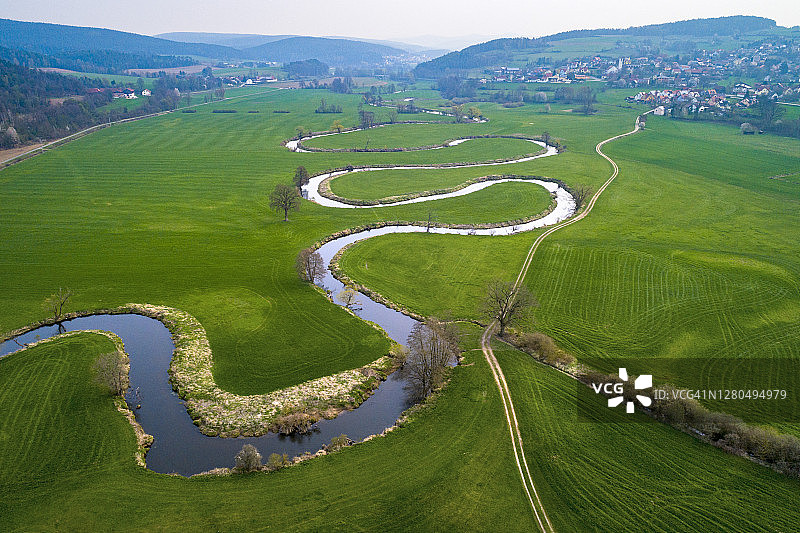 欧洲德国巴伐利亚州伊根多夫维尔斯河风光图片素材