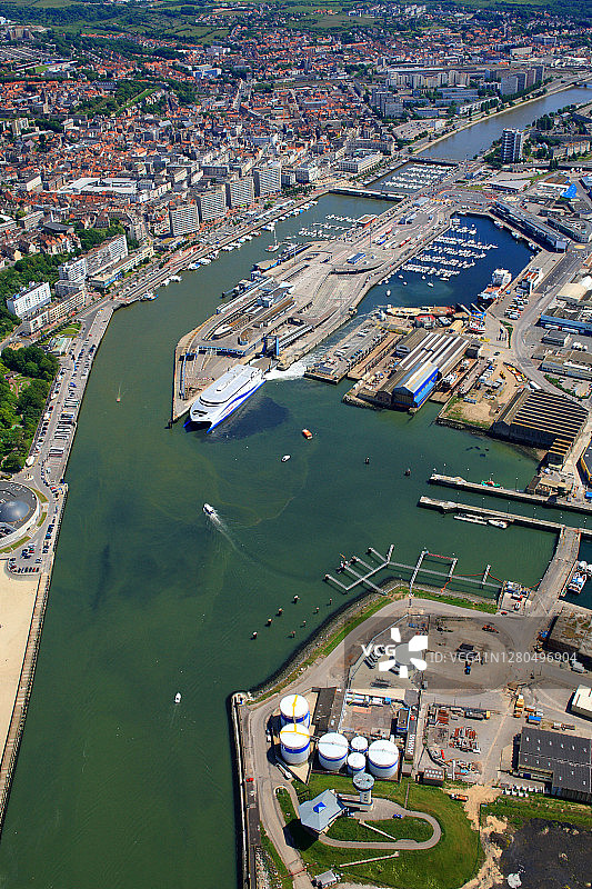 法国加来海峡：滨海布洛涅鸟瞰图图片素材
