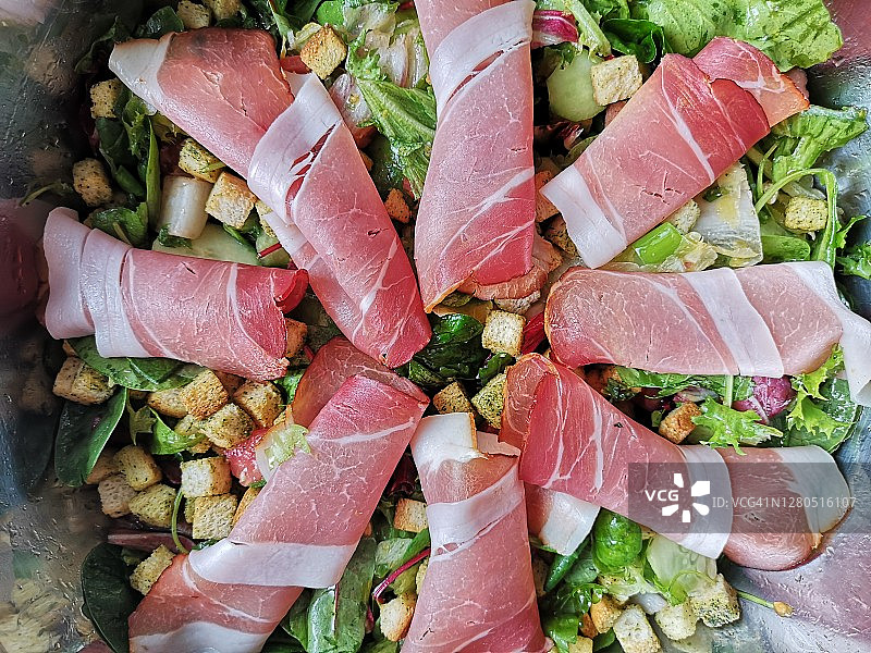 新鲜火腿沙拉图片素材