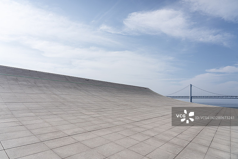 空荡的平台图片素材