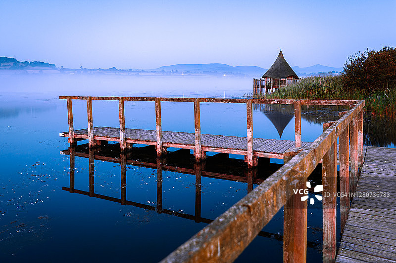 威尔士Brecon Beacons Llangorse湖的克朗诺格码头图片素材