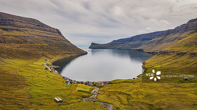 法罗群岛阿纳峡湾全景图片素材