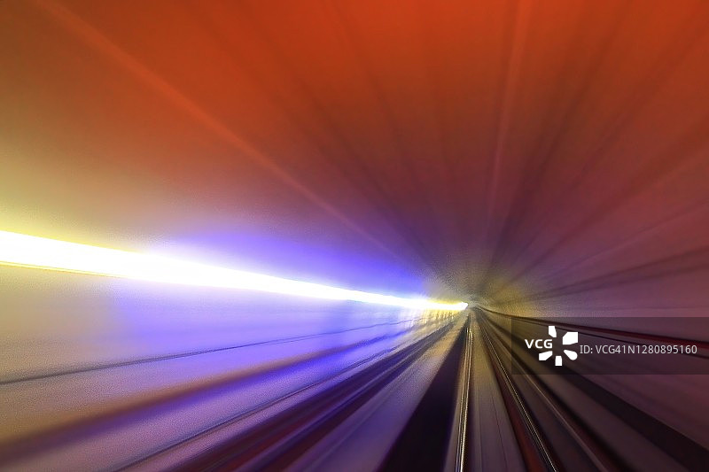 英国伦敦的船坞轻轨隧道图片素材