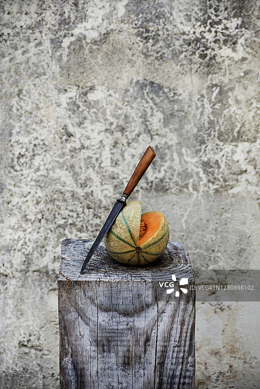 置于基座之上图片素材