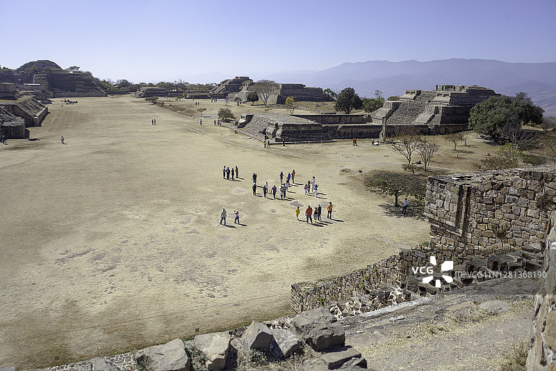在瓦哈卡市上空的阿尔班山考古遗址图片素材