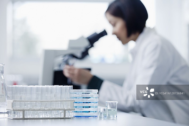 实验室玻璃器皿图片素材